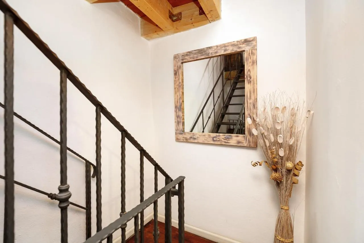 B&B La Corte San Francesco Bari 2*,