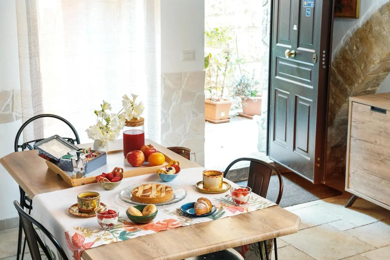B&B La Corte San Francesco Bari 2*,  Italy
